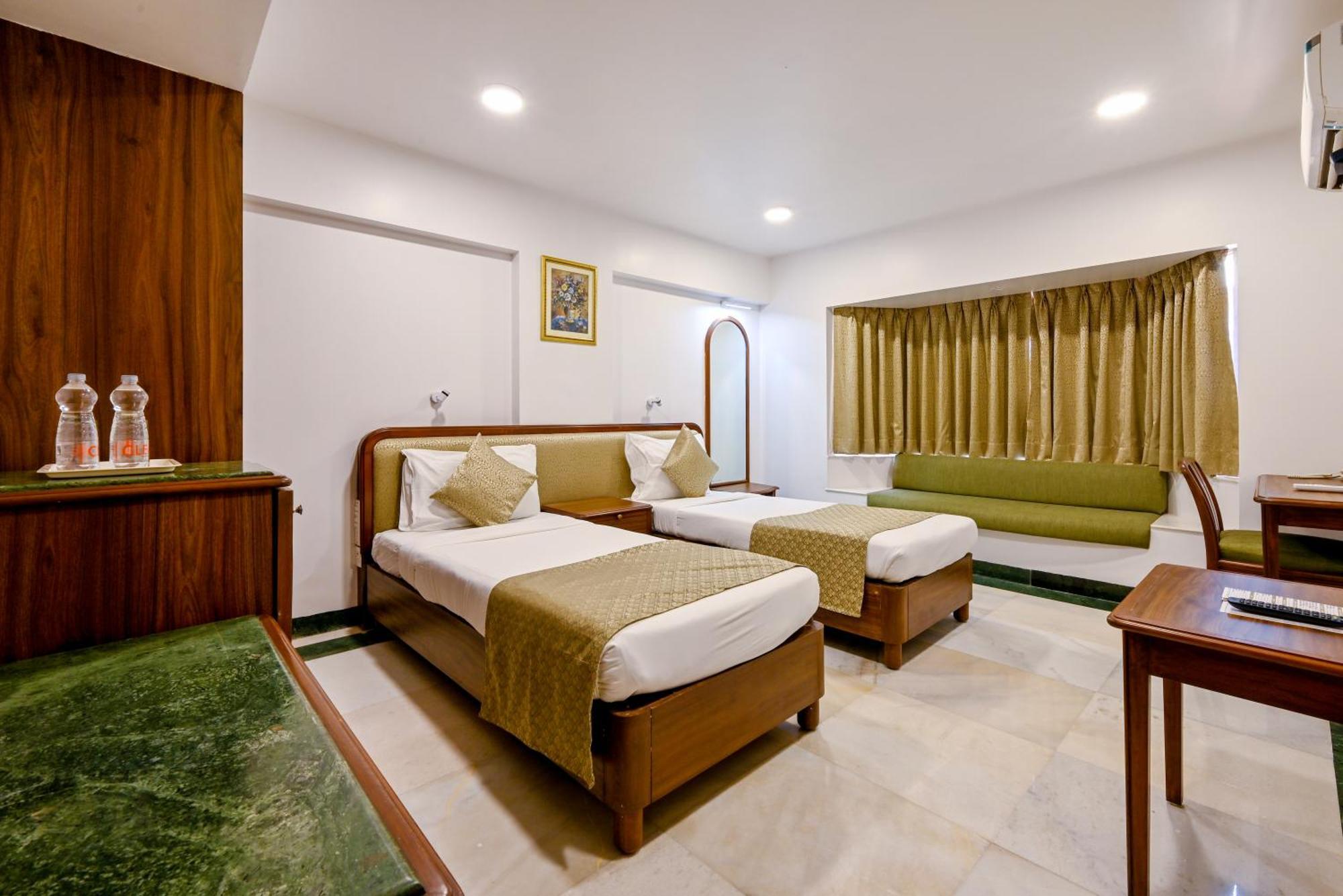 Hotel Parle International Bombay Esterno foto